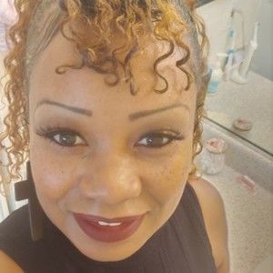 Meet your Posher, Shondrea
